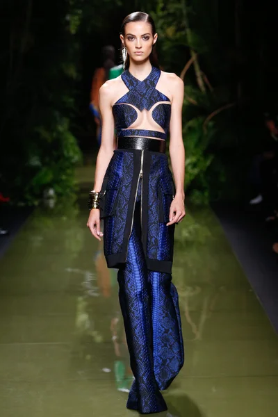 Look 24